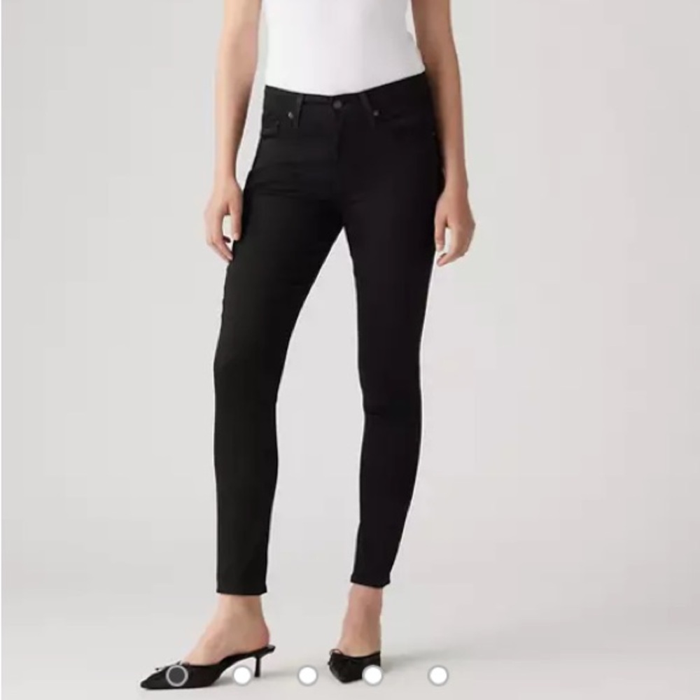 Levi’s 721 high rise skinny black denim jeans size 30